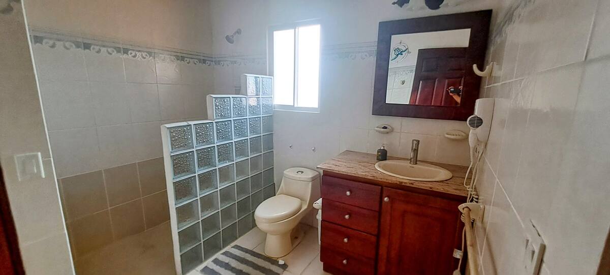 Guest bedroom