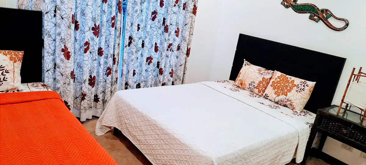 Bedroom detail