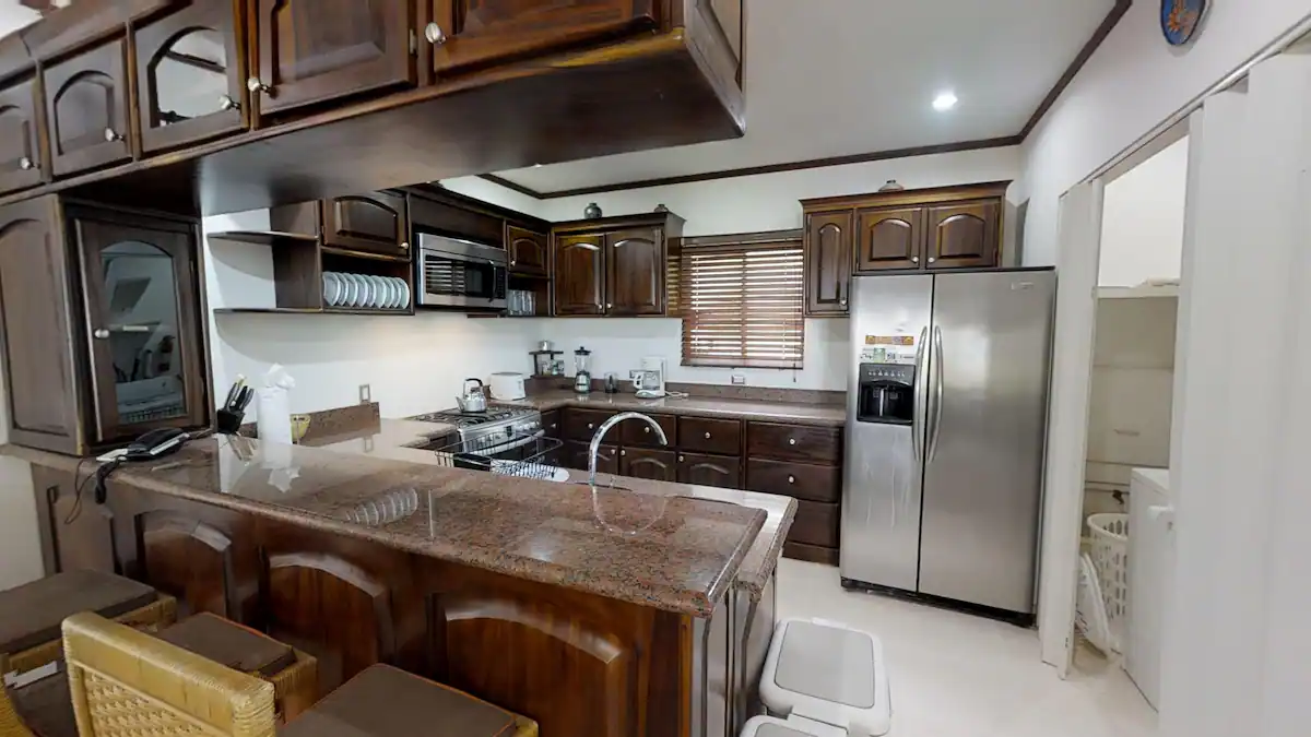 Fully equipped kitchen